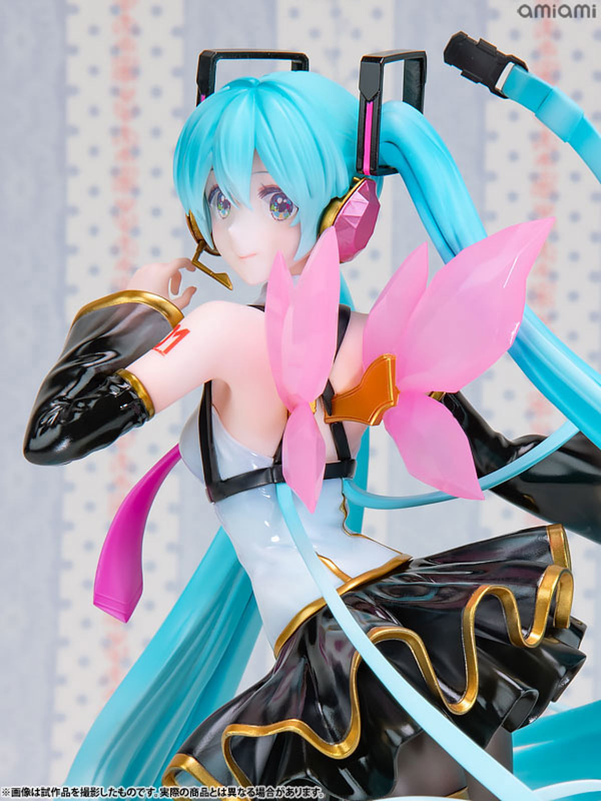 Hatsune Miku  Pony Canyon by duncecap