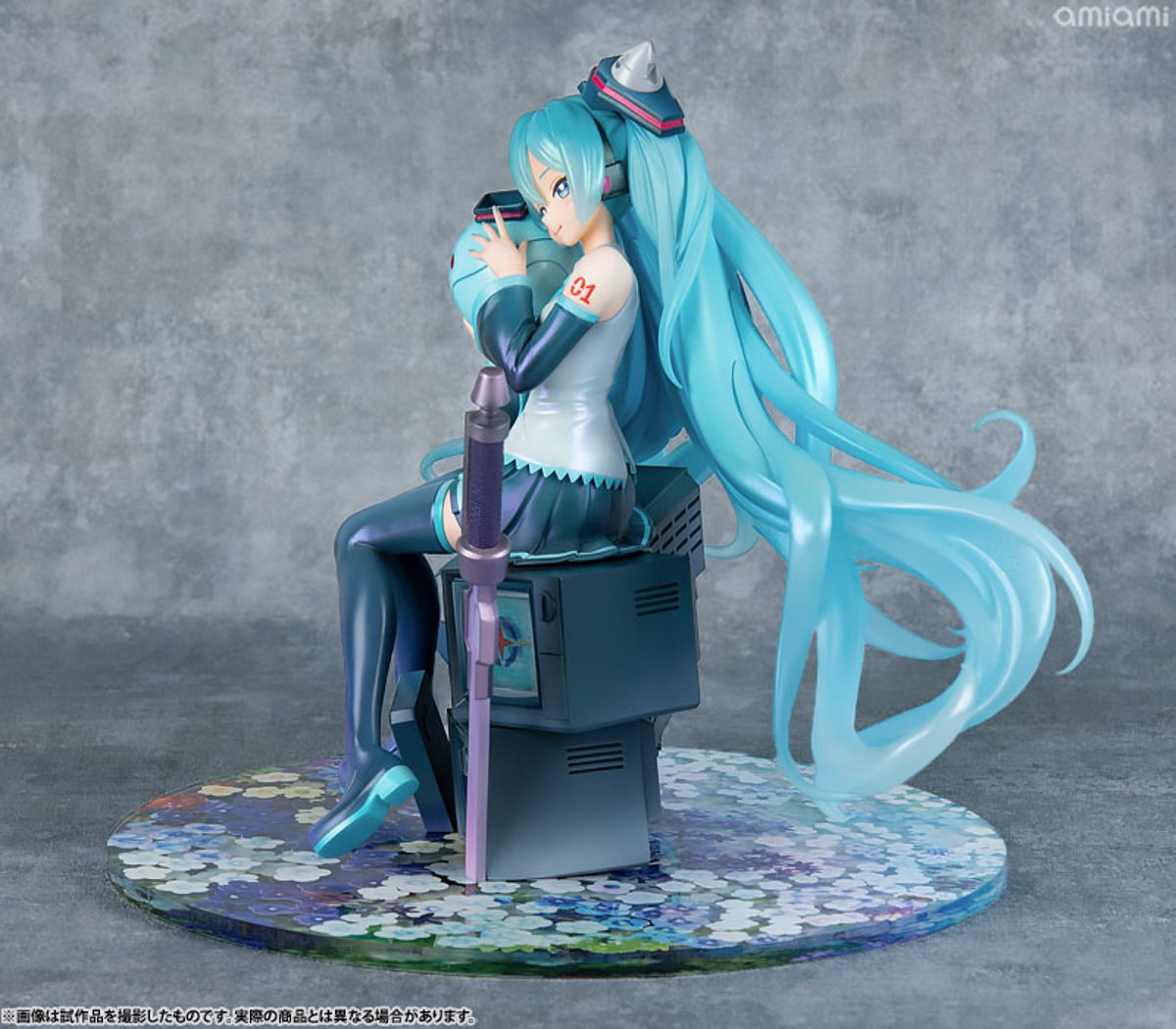 Hatsune Miku (MegaHouse) by duncecap
