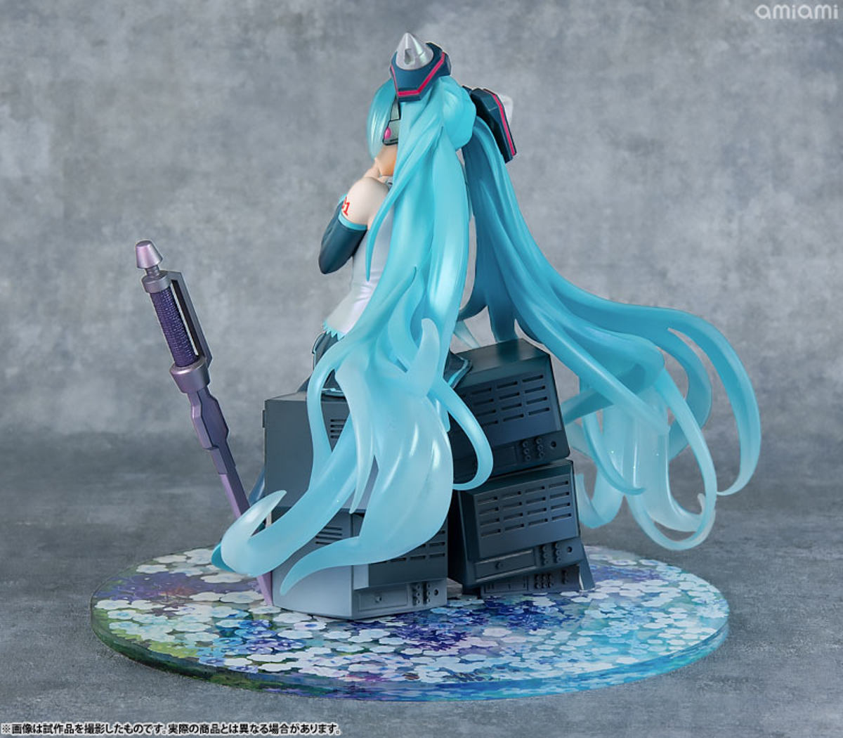 Hatsune Miku (MegaHouse) by duncecap