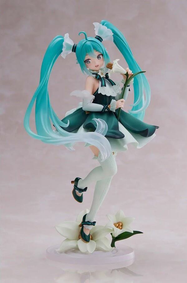 photo of Hatsune Miku  Taito